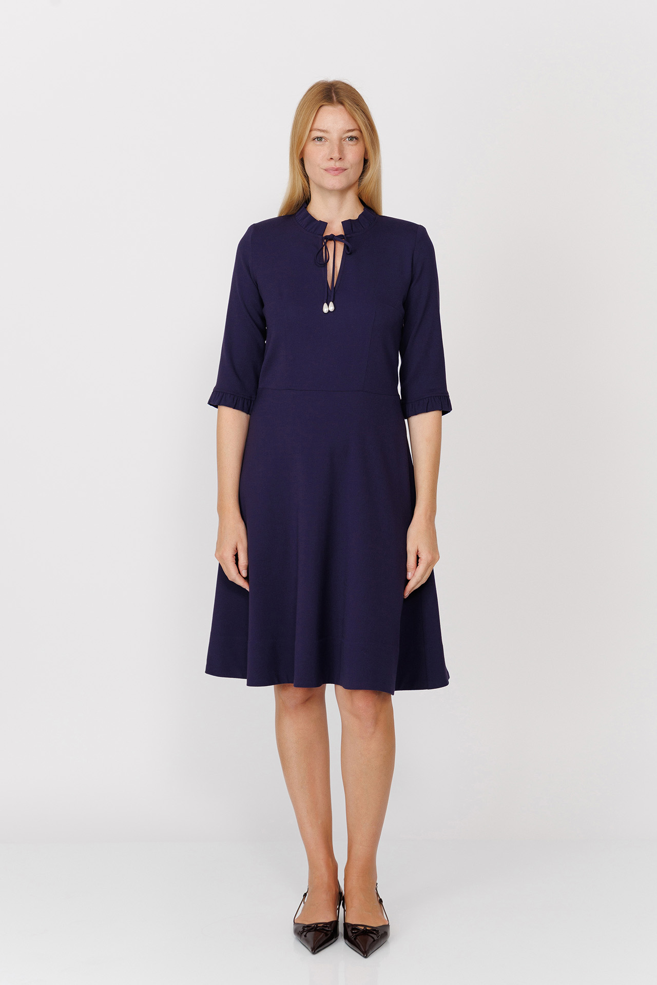 ROCHIE DIN AMESTEC LANA 8183LN